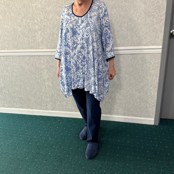 Blue Sky Tunic Top Button Down Blouse 1X Plus Blue White - Picture 1 of 9